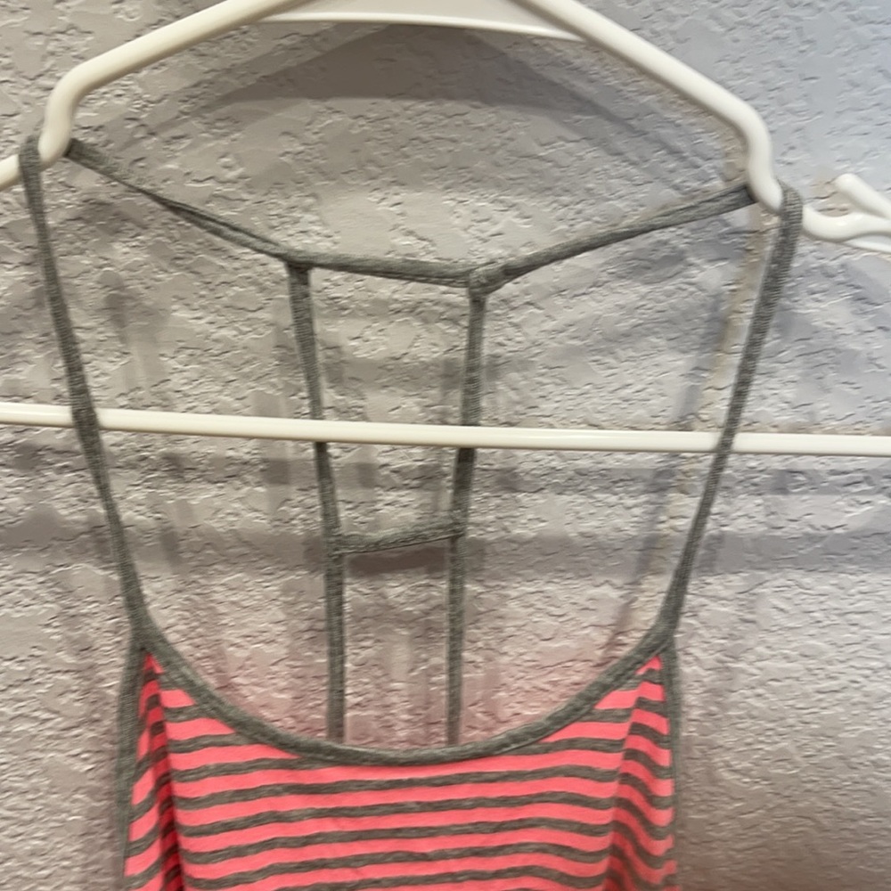 B Sharp Razorback Tank - Picture 3 of 4
